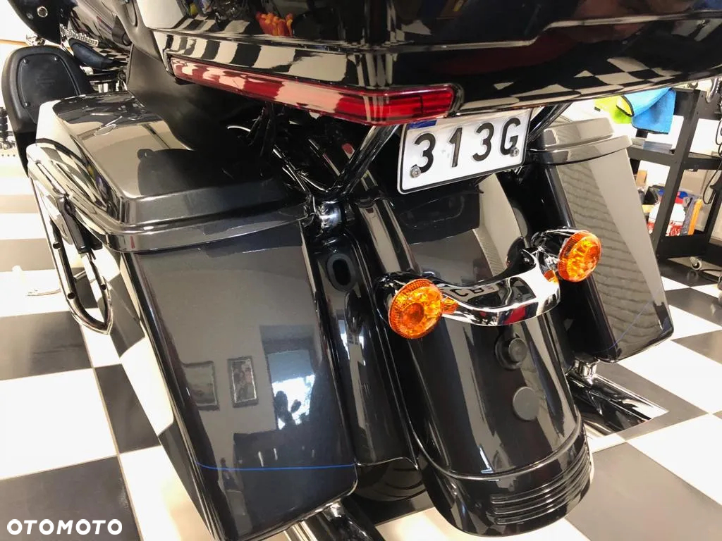 Harley-Davidson Touring Road Glide - 7