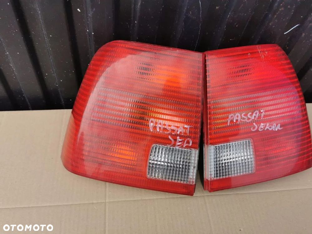 VW PASSAT B5 SEDAN LAMPY TYŁ TYLNE LAMPA PRAWA LEWA WYSYŁKA - 3