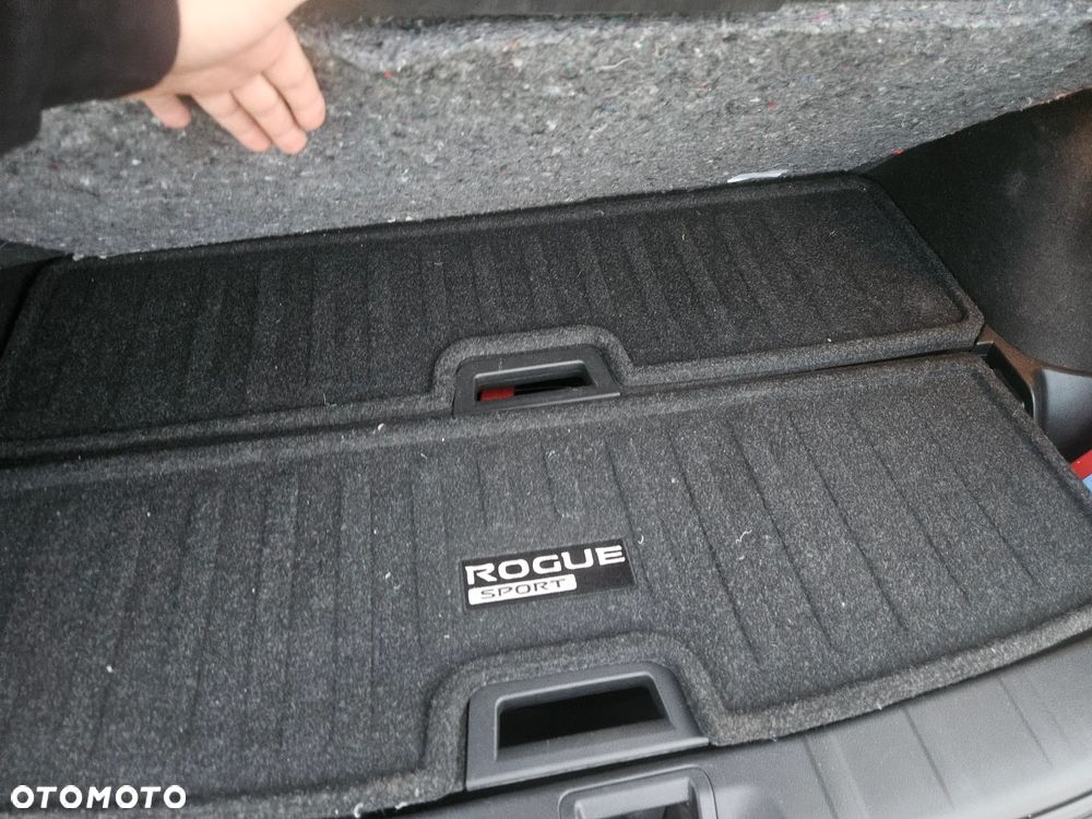 Nissan Rogue - 10