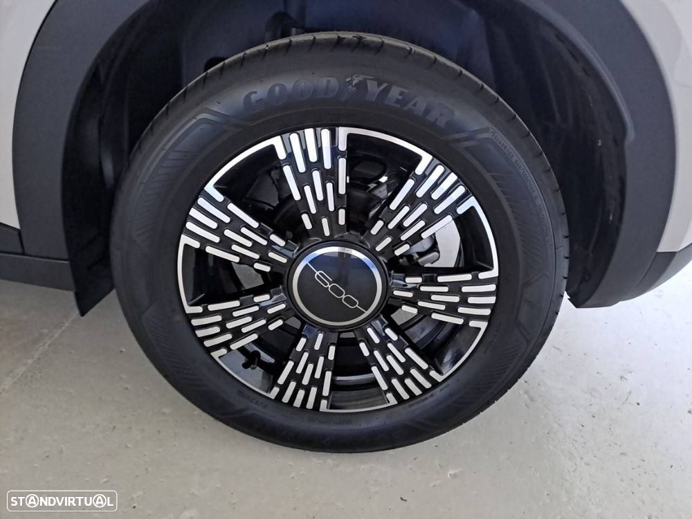 Fiat 600 1.2 Hybrid - 11