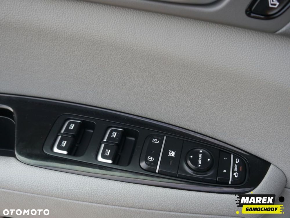 Kia Optima - 24
