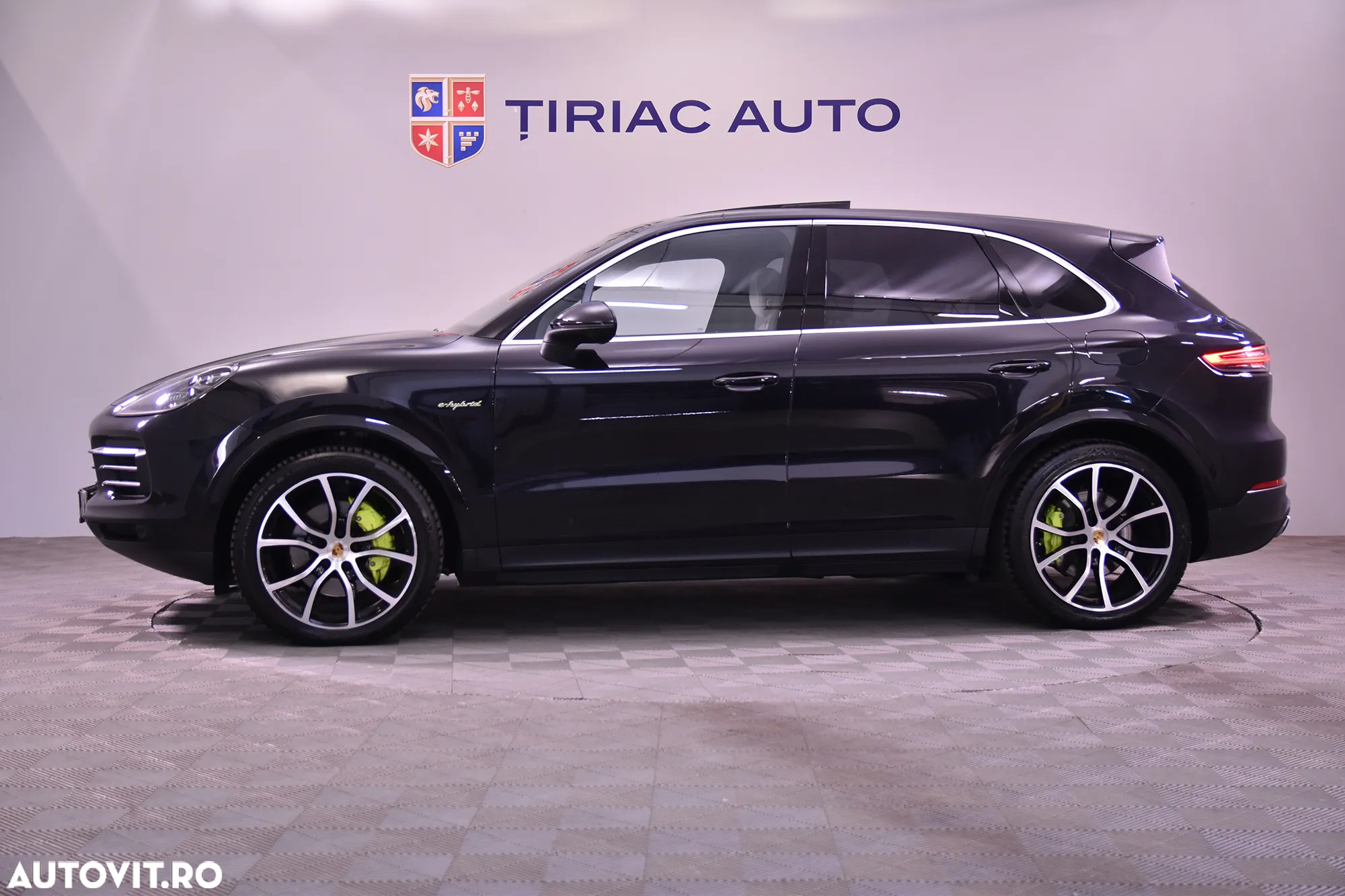 Porsche Cayenne E-Hybrid Tiptronic S - 2