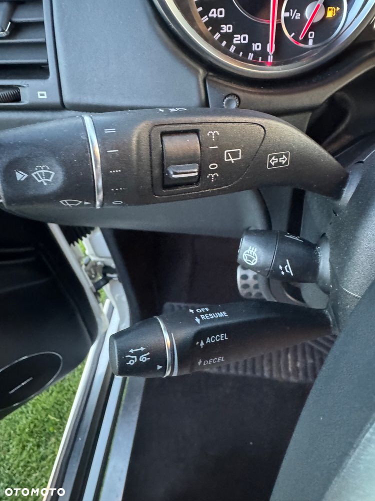 Mercedes-Benz Klasa G 63 AMG AMG SPEEDSHIFT 7G-TRONIC - 25