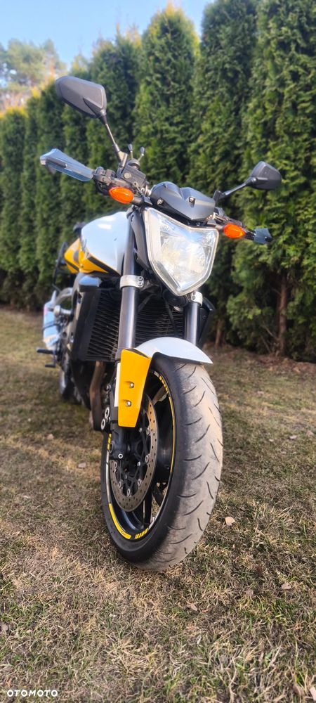 Yamaha FZ - 3