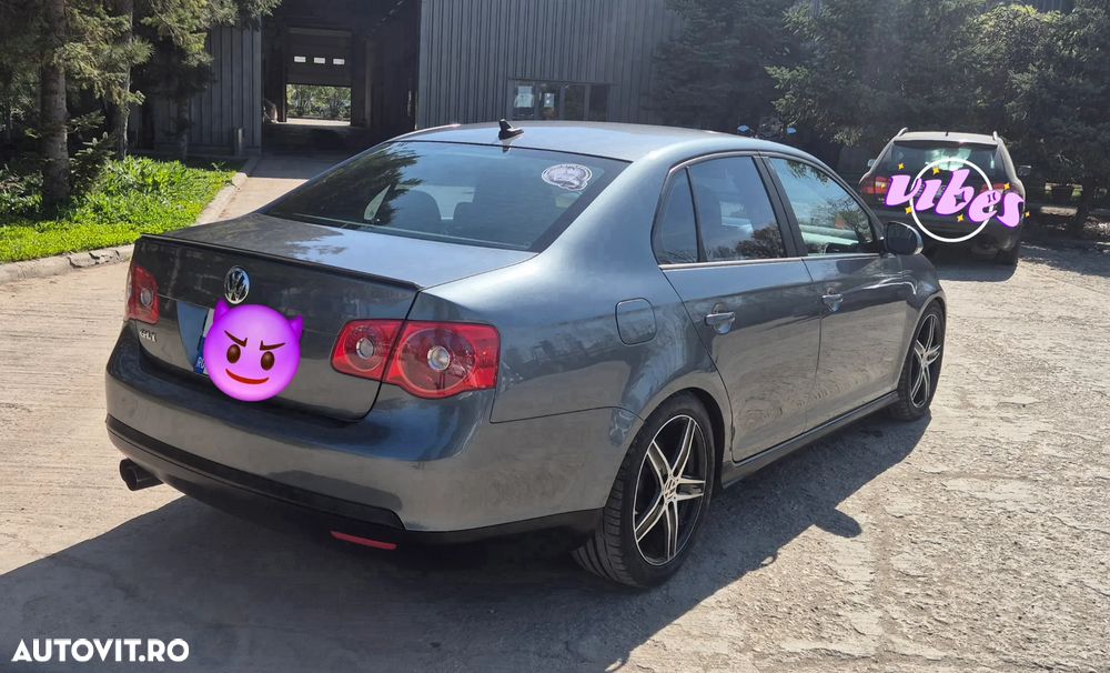 Volkswagen Jetta 2.0 Turbo FSI Sportline - 7