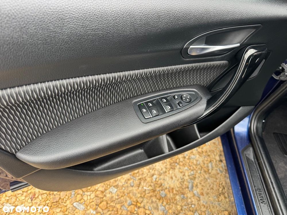 BMW Seria 1 - 22