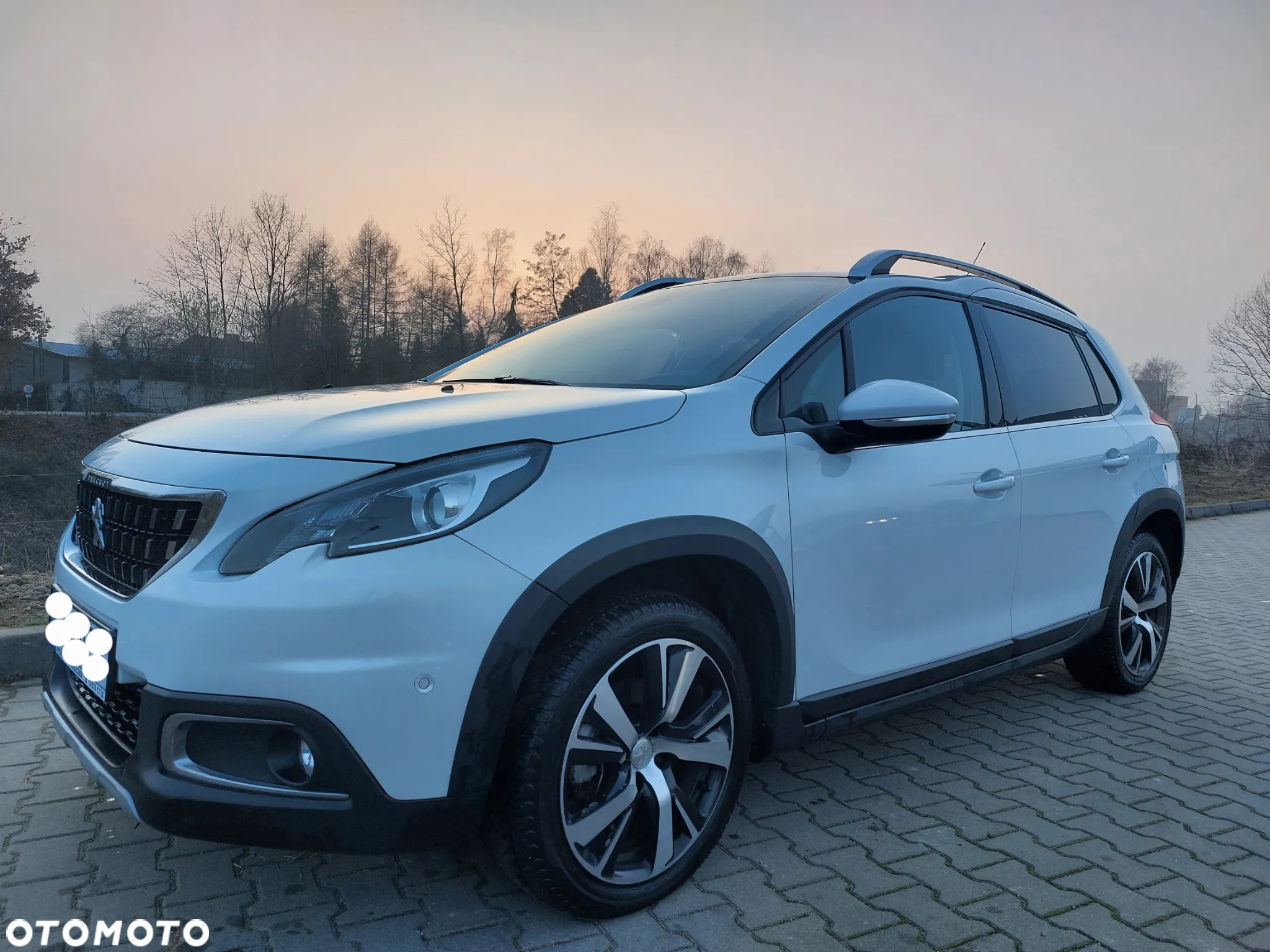 Peugeot 2008 1.2 Pure Tech Allure S&S EAT6 - 6