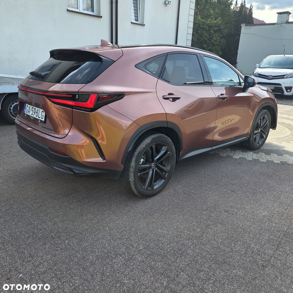 Lexus NX 350h Prestige AWD - 4