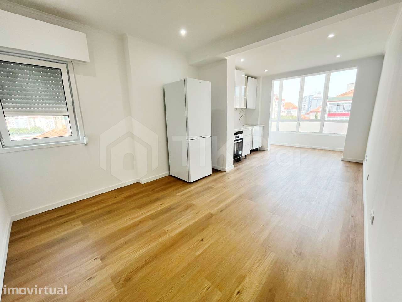 T1 Totalmente remodelado na Amadora – Pronto a habitar | Excelente loc - Grande imagem: 4/10