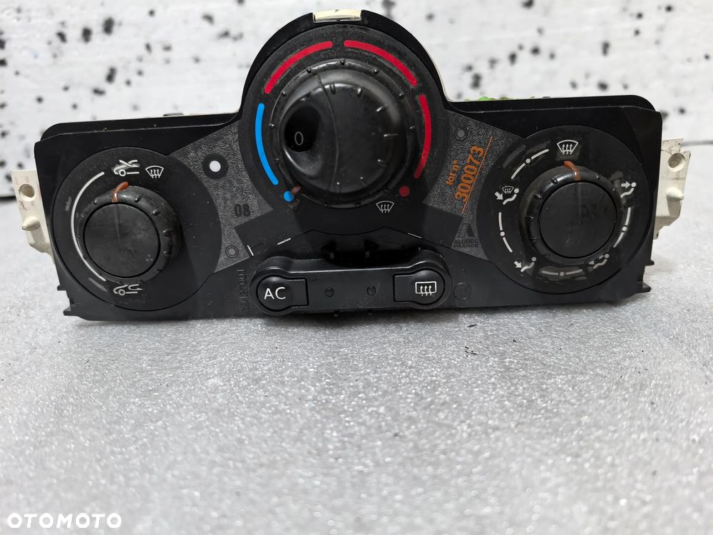 Renault Megane II Panel nawiewu klimatyzacji 69420001