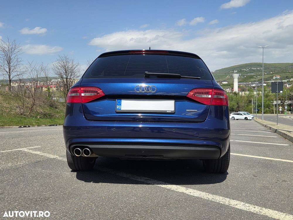Audi A4 2.0 TDI quattro S tronic - 6
