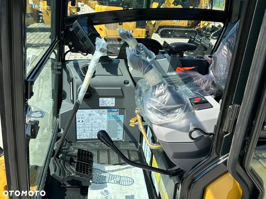Caterpillar 301.8 Gwarancja Fabryczna  3 Lata ! - 23