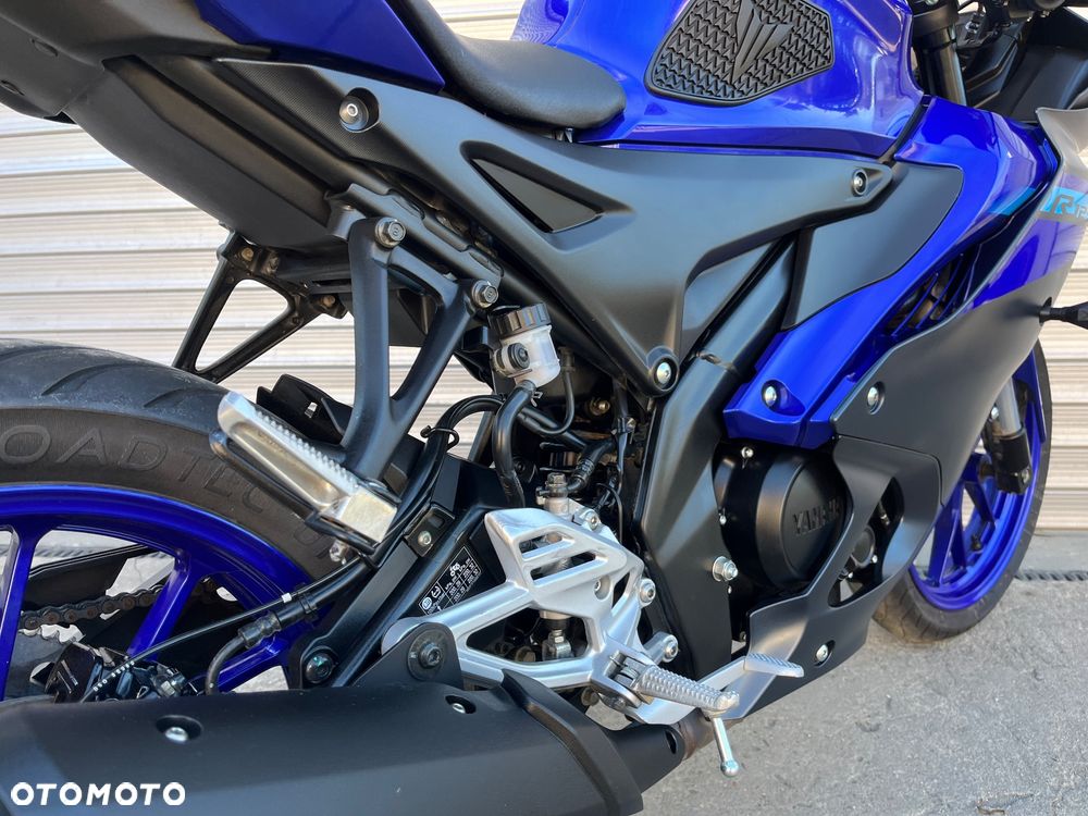 Yamaha YZF - 38