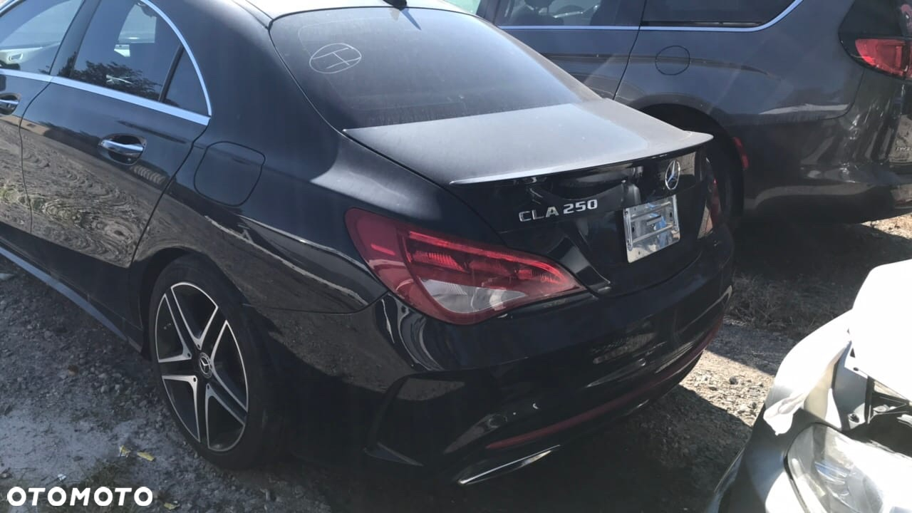 Mercedes-Benz CLA - 17
