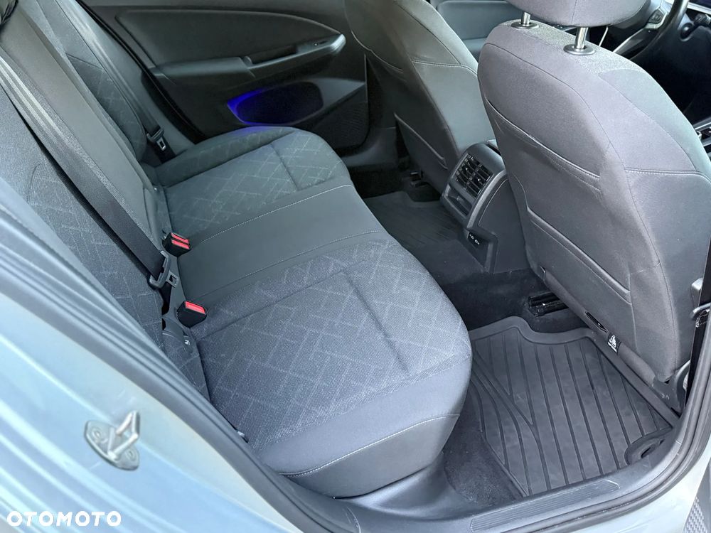 Volkswagen Golf VIII 2.0 TDI Life DSG - 9