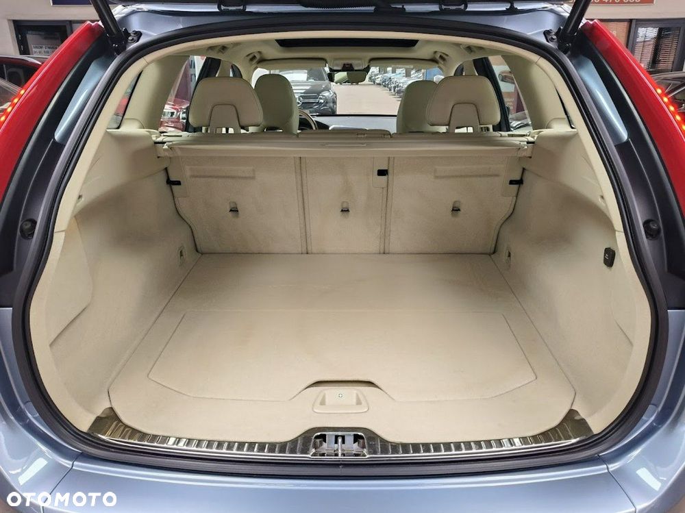 Volvo XC 60 D3 Geartronic Summum - 17