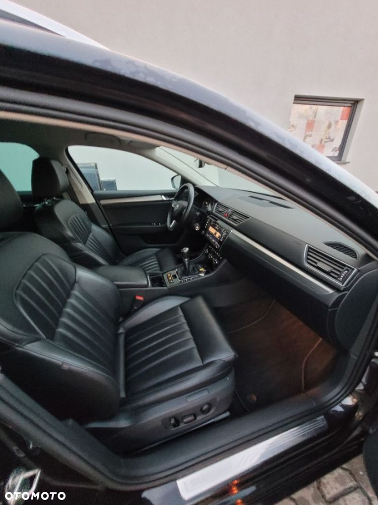 Skoda Superb 2.0 TDI Style - 18