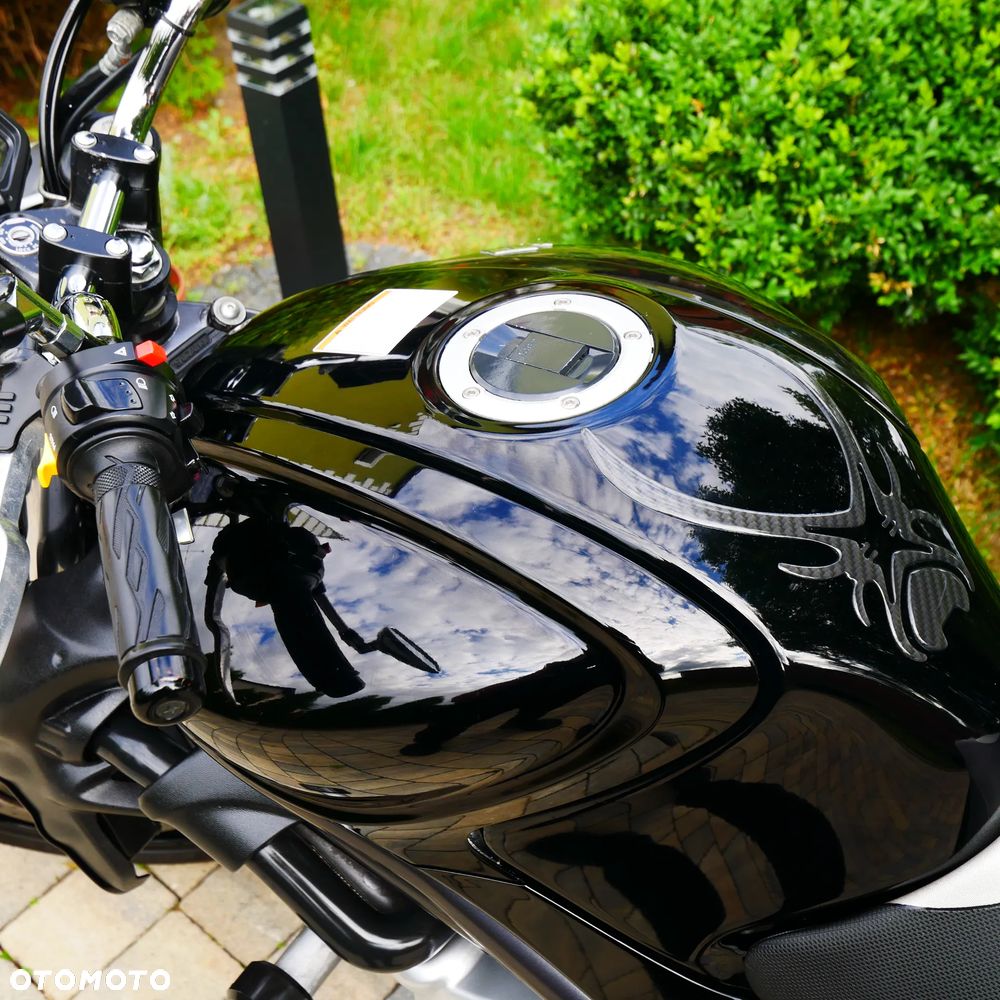 Suzuki Gladius - 11