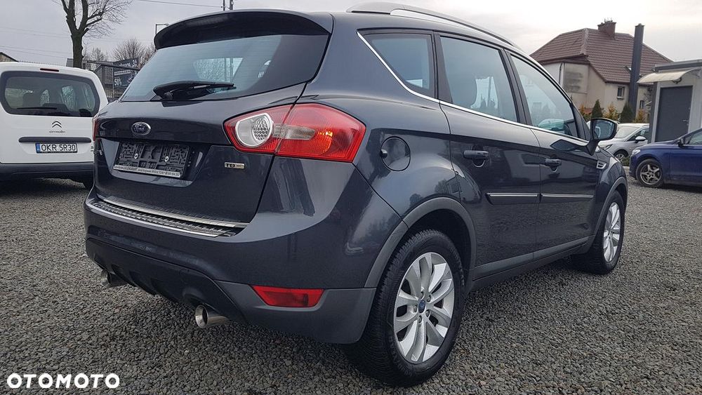 Ford Kuga 2.0 TDCi 4x4 Titanium - 4