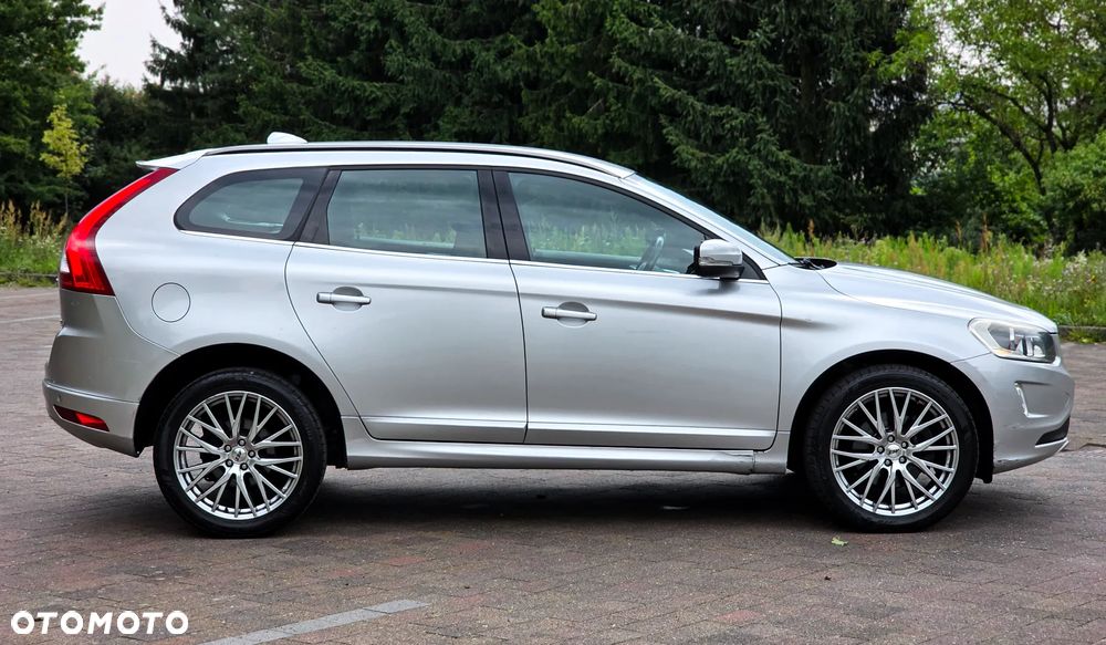 Volvo XC 60 D4 Geartronic Momentum - 10