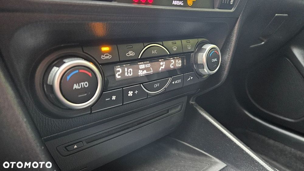 Mazda 3 - 25