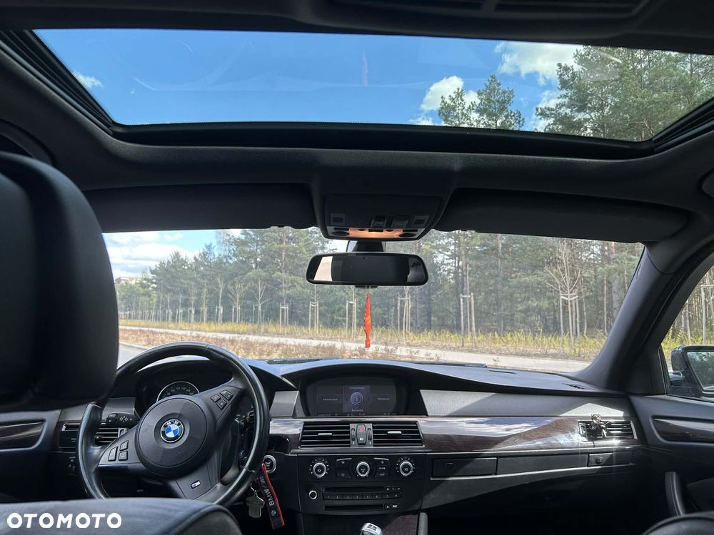BMW Seria 5 525d - 19