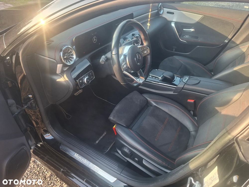 Mercedes-Benz CLA 200 AMG Line 7G-DCT - 9
