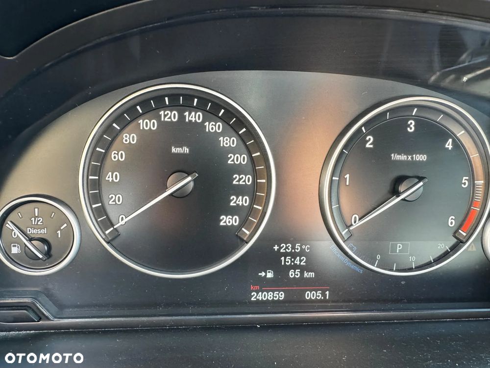 BMW Seria 5 535d Touring - 17