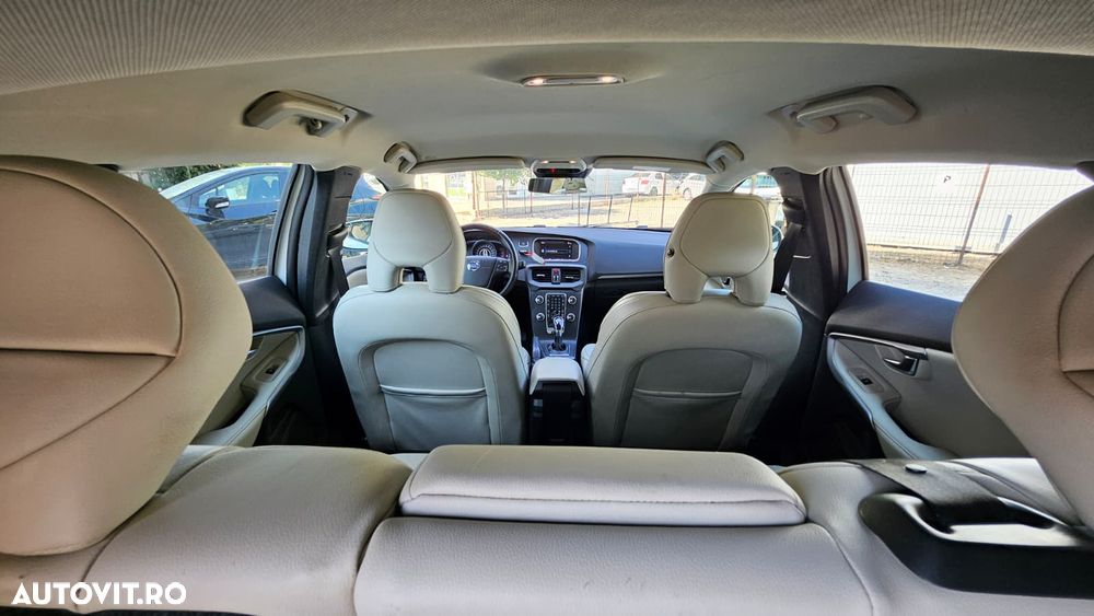 Volvo V40 - 20