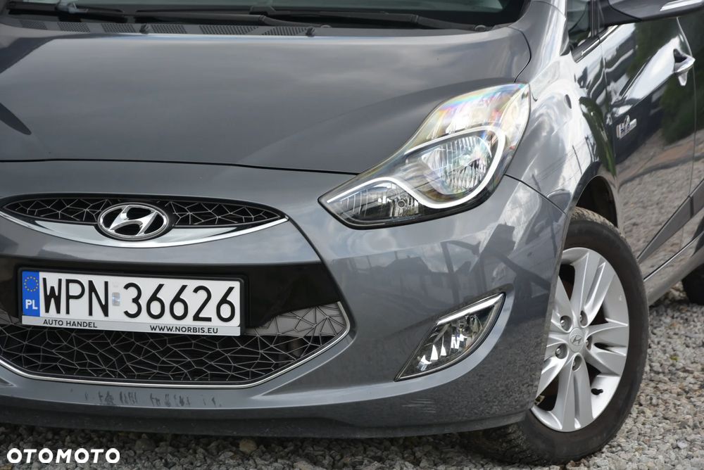 Hyundai ix20 1.4 Premium - 17