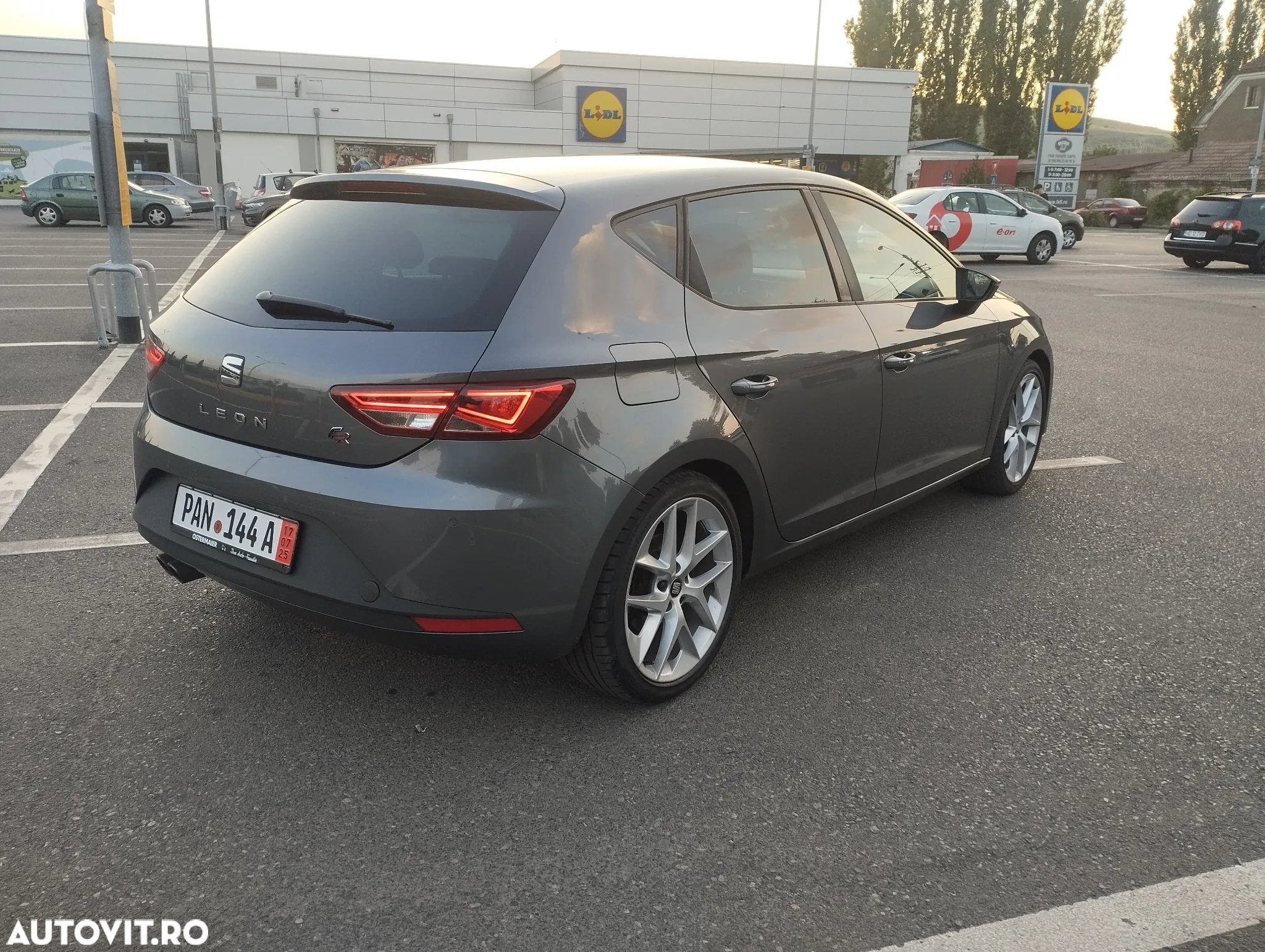 Seat Leon 2.0 TDI DPF Start&Stop FR - 13