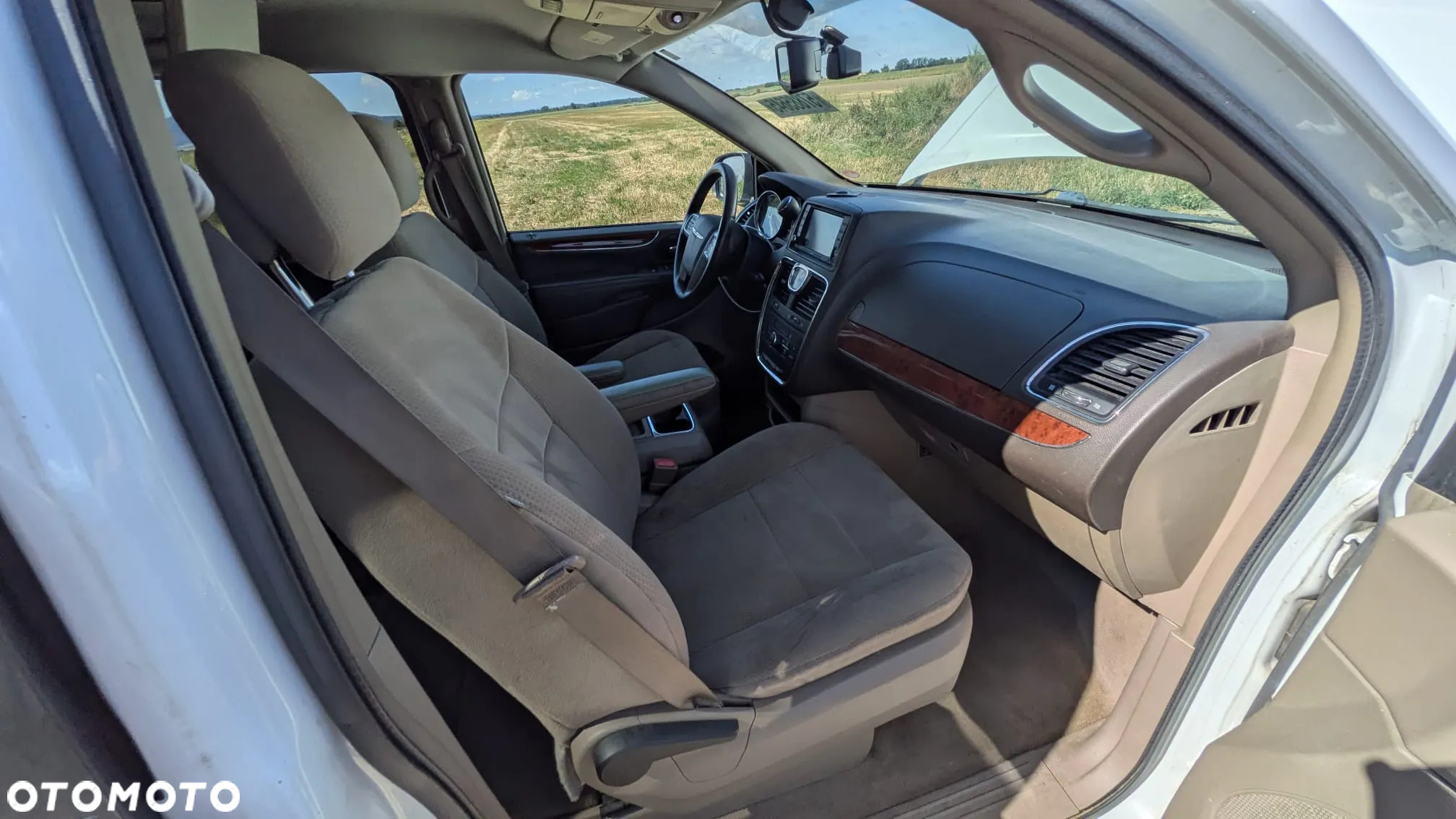 Chrysler Town & Country 3.6 Touring - 17