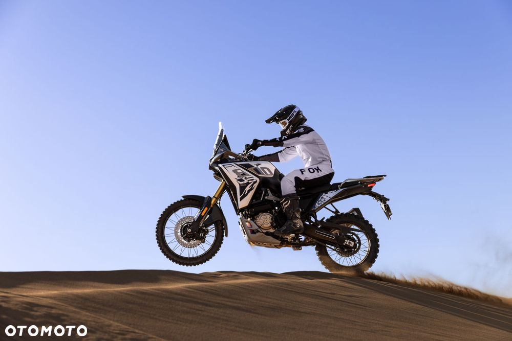 VOGE 800 Rally - 6
