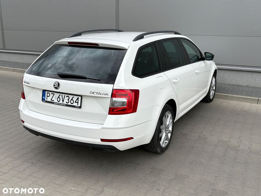 Skoda Octavia 1.4 TSI Ambition - 28