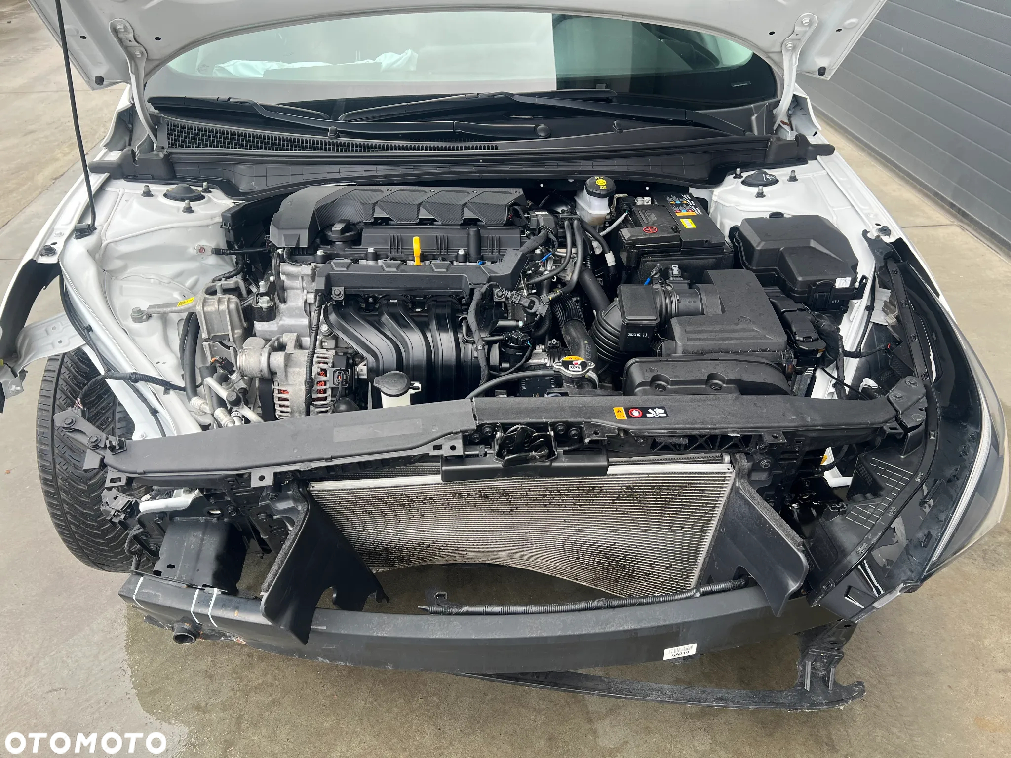 Hyundai Elantra 1.6 Smart - 21