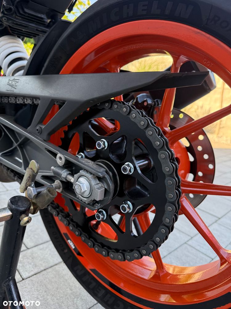 KTM Duke 125 - 8