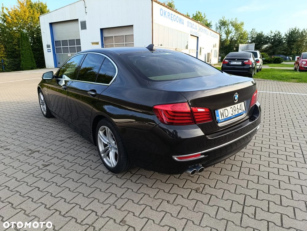 BMW Seria 5 530d Luxury Line - 12