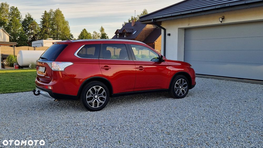 Mitsubishi Outlander 2.2 DID Intense + - 31