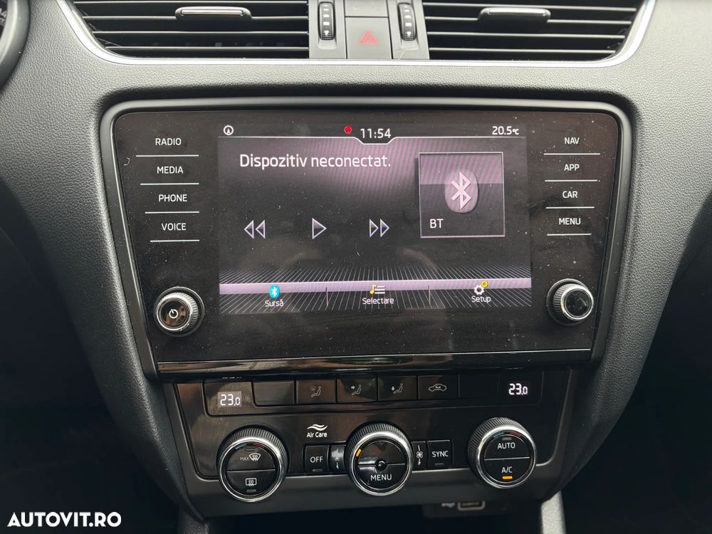 Skoda Octavia Combi Diesel 2.0 TDI DSG Ambition - 19