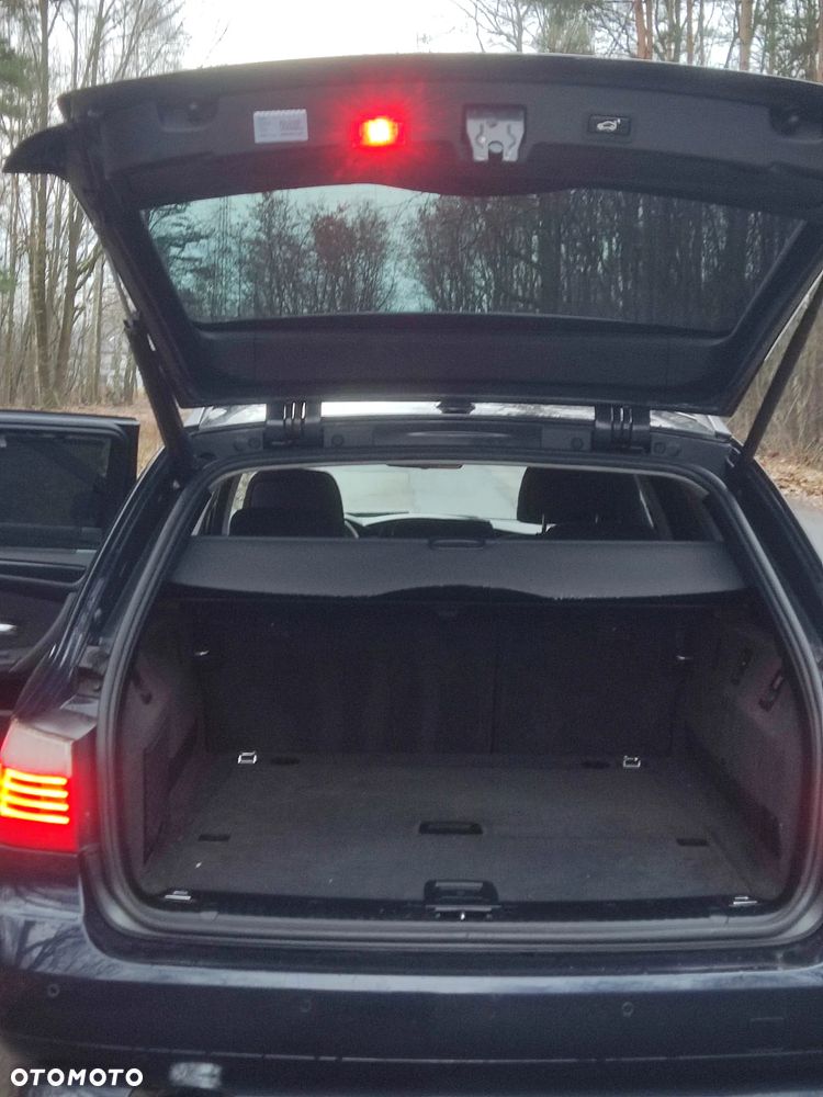 BMW Seria 5 520d Edition Exclusive - 26