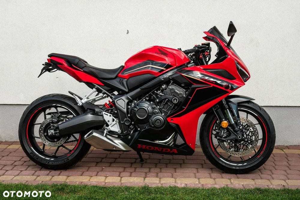 Honda CBR - 6