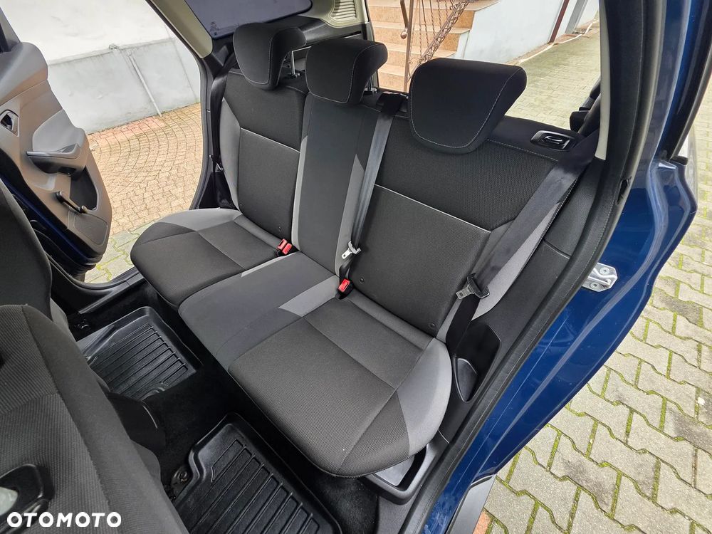 Ford Focus 1.0 EcoBoost Trend - 31