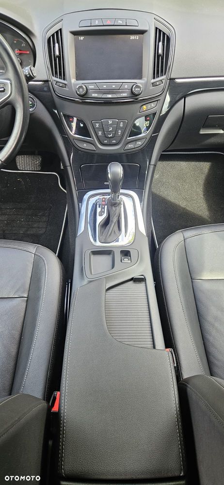 Opel Insignia - 19