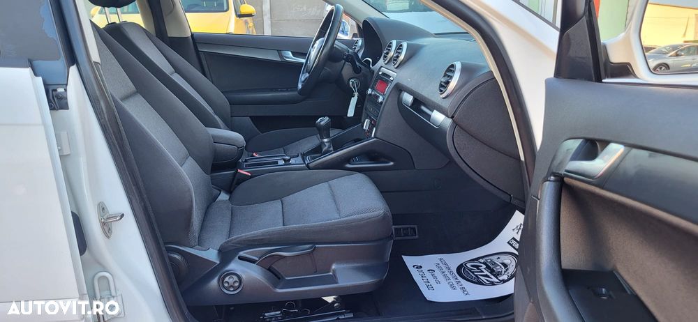 Audi A3 1.9 TDI ack Ambiente - 25