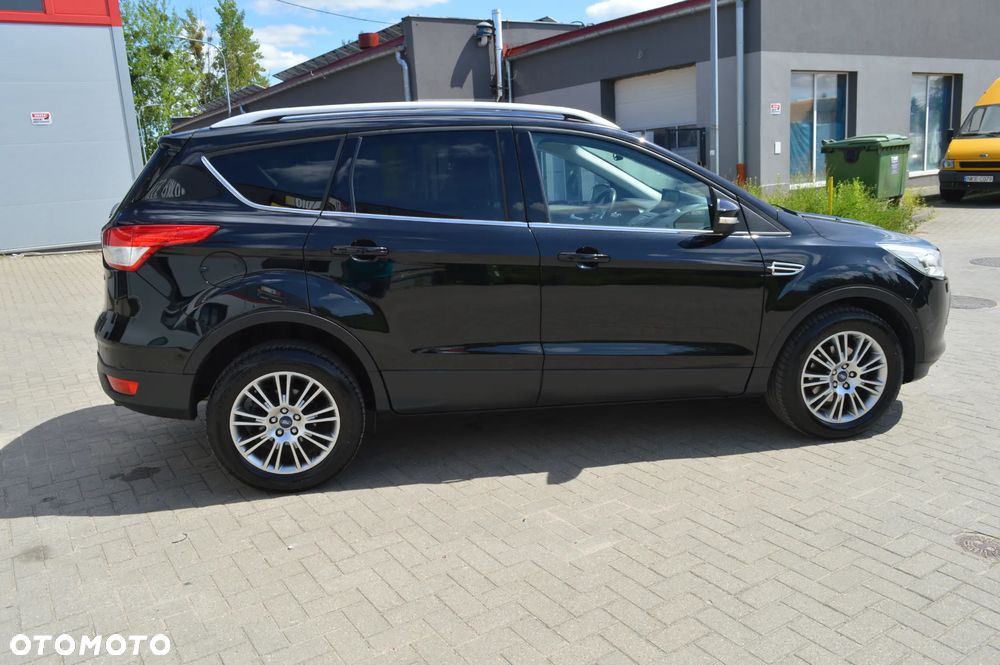 Ford Kuga 1.6 EcoBoost 2x4 Titanium - 11