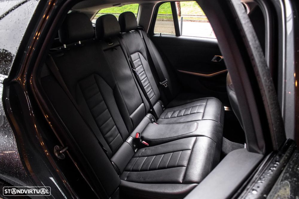 BMW 320 d Advantage Auto - 34