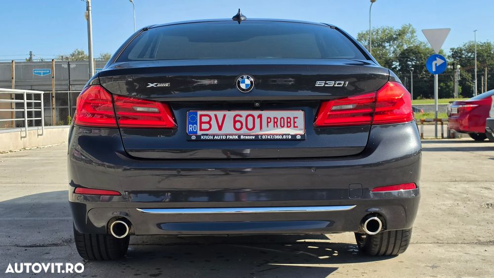 BMW Seria 5 530i xDrive Aut. Luxury Line - 23