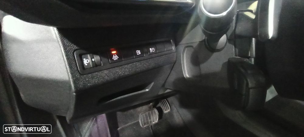 Peugeot 3008 1.6 Hybrid Allure Pack e-EAT8 - 40