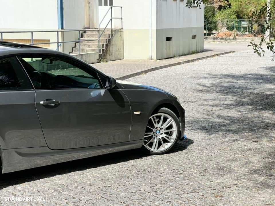 BMW 320 d Coupe Edição M Auto - 5