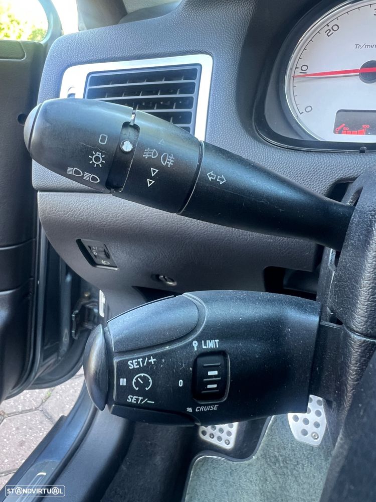 Peugeot 307 CC 2.0 HDi Sport - 47